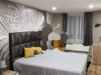 Недвижимость Двухкомнатная квартира в Центре: 20