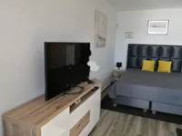 Недвижимость Двухкомнатная квартира в Центре: 24