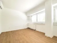 Недвижимость Коммерческое пространство, Вич: 9