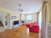 Недвижимость Дом с террасой в Хроватине: 8