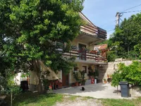 Недвижимость Трёхэтажный дом Драгонья: 1