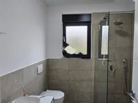 Недвижимость Трехкомнатная квартира на западной стороне, Опатия.: 30