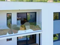 Недвижимость Трехкомнатная квартира на западной стороне, Опатия.: 37