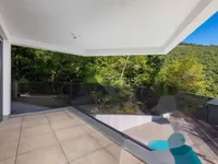 Недвижимость Трёхкомнатная квартира, центр: 4