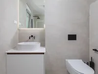 Недвижимость Трёхкомнатная квартира, центр: 9