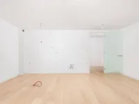 Недвижимость Трёхкомнатная квартира, центр: 15