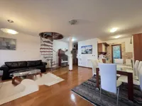 Недвижимость Четырехкомнатная квартира в Опатии: 1