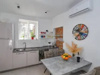 Недвижимость Двухкомнатная квартира, Центр: 9