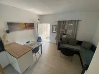 Недвижимость Четырехкомнатная квартира, Центр, Опатия: 6