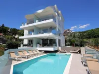 Недвижимость Трехкомнатная квартира в Опатии: 11