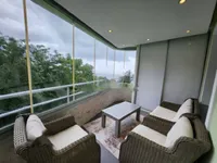 Недвижимость Трёхкомнатная квартира в центре: 1