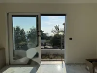 Недвижимость Трехкомнатная квартира в центре: 11