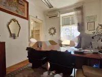 Недвижимость Трехкомнатная квартира в Центре: 2