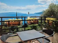 Недвижимость Двухкомнатная квартира в центре: 6