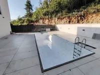 Недвижимость Трехкомнатная квартира, Центр: 7