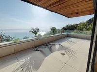 Недвижимость Трехкомнатная квартира, Центр: 13