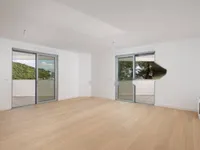 Недвижимость Трехкомнатная квартира, центр: 13