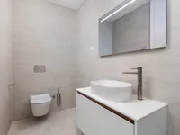 Недвижимость Трехкомнатная квартира, центр: 20