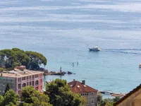 Недвижимость Трёхкомнатная квартира в центре: 2