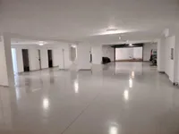 Недвижимость Четырехкомнатная квартира в центре: 8