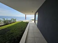 Недвижимость Четырехкомнатная квартира в центре: 18