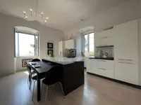 Недвижимость Трёхкомнатная квартира Центр: 1