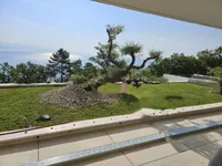 Недвижимость Двухкомнатная квартира в центре: 2