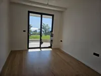 Недвижимость Двухкомнатная квартира в центре: 6