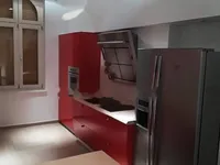 Недвижимость Трехкомнатная квартира в центре: 10