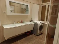 Недвижимость Трехкомнатная квартира в центре: 14