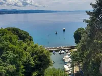 Недвижимость Четырехкомнатная квартира в центре: 4