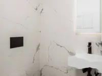 Недвижимость Трёхкомнатная квартира в центре: 23