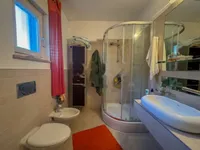 Недвижимость Четырёхкомнатная квартира в центре: 18