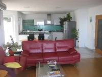 Недвижимость Трёхкомнатная квартира центр: 4