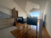 Недвижимость Трехкомнатная квартира, Опатия: 7