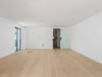 Недвижимость Трехкомнатная квартира в центре: 6