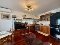 Недвижимость Трехкомнатная квартира, Центр: 6