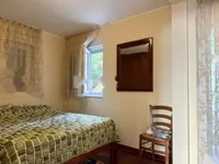 Недвижимость Трехкомнатная квартира, Центр: 11