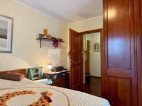 Недвижимость Трехкомнатная квартира, Центр: 16