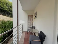 Недвижимость Трехкомнатная квартира, Центр: 18