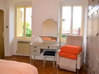 Недвижимость Трёхкомнатная квартира в центре: 4