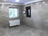 Недвижимость Трехкомнатная квартира в центре: 13