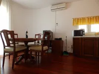 Недвижимость Трёхкомнатная квартира в центре: 3