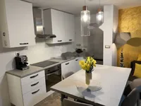 Недвижимость Двухкомнатная квартира в Центре: 1