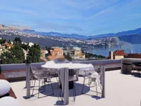 Недвижимость Четырехкомнатная квартира, Опатия: 11