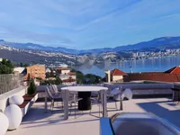 Недвижимость Четырехкомнатная квартира, Опатия: 17