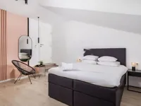 Недвижимость Трехкомнатная квартира в центре: 15