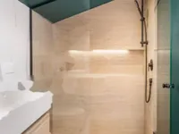 Недвижимость Трехкомнатная квартира в центре: 17