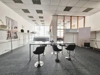 Недвижимость Коммерческий объект в центре: 1