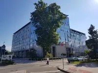 Недвижимость Офисное помещение с ресепшеном: 3